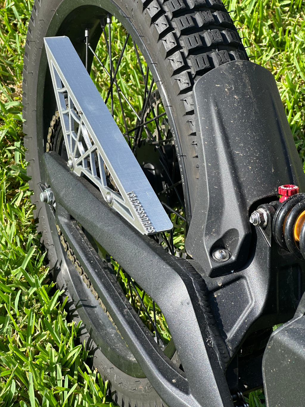 “ARACHNID” CHAIN GUARD