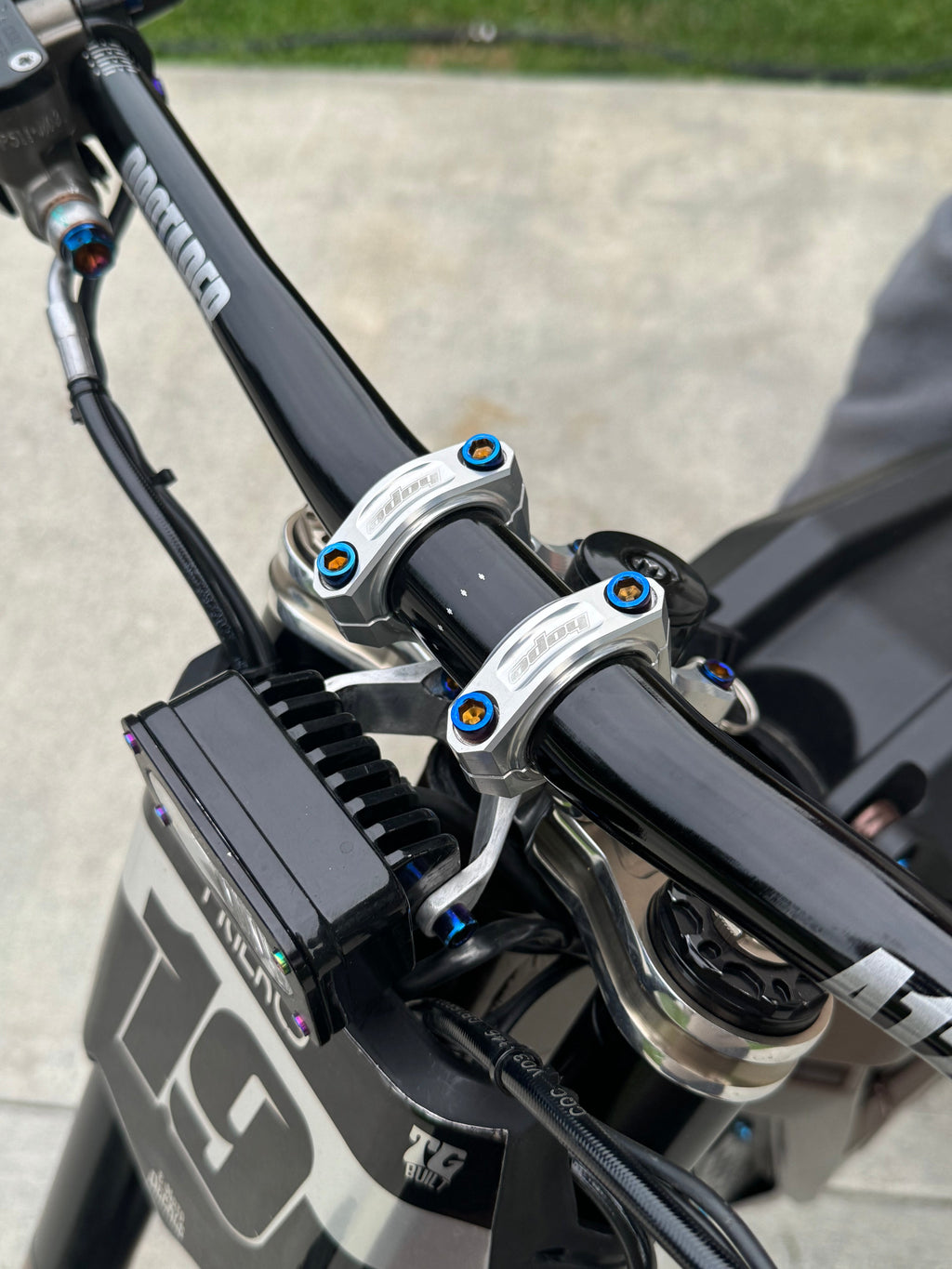 𝘿𝙞𝙧𝙚𝙘𝙩 𝙨𝙩𝙚𝙢 𝙩𝙞𝙩𝙖𝙣𝙞𝙪𝙢 𝙗𝙤𝙡𝙩𝙨